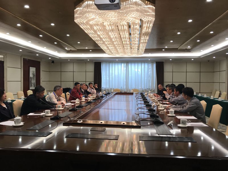 钻研会现场