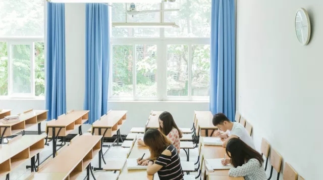 你能够从未发明，黉舍是如斯风趣