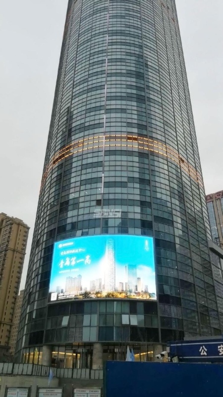 约223.8㎡ 青岛国际航运中间LED弧形屏