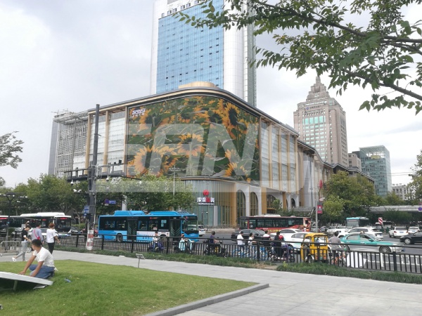 杭州武林银泰杭百大楼LED显现屏