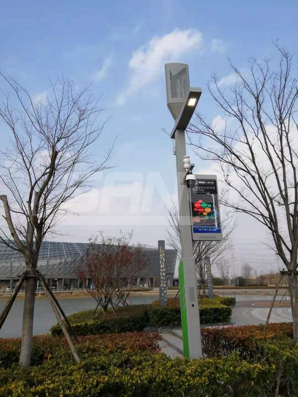 江苏宿迁聪明路灯