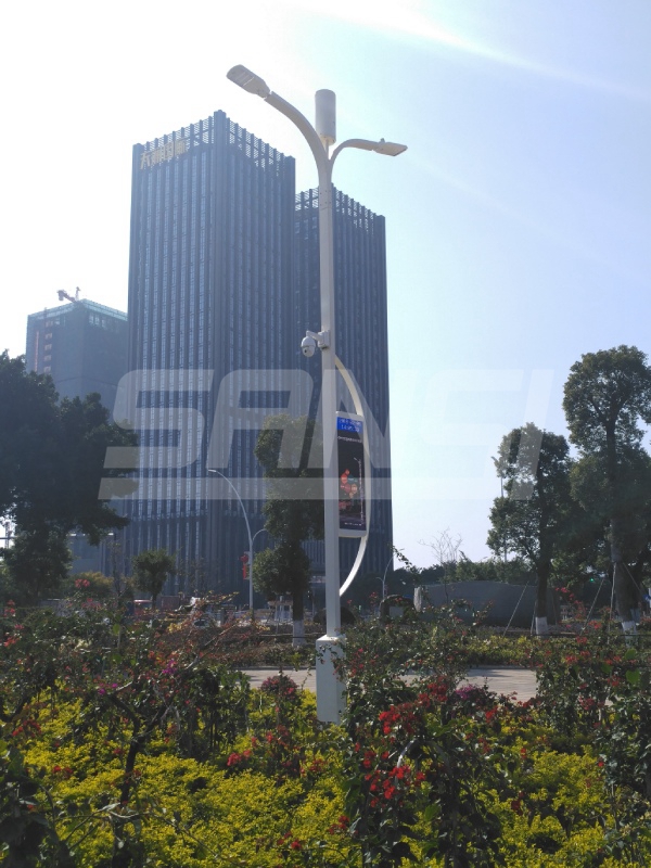 广东汕头星湖公园聪明路灯