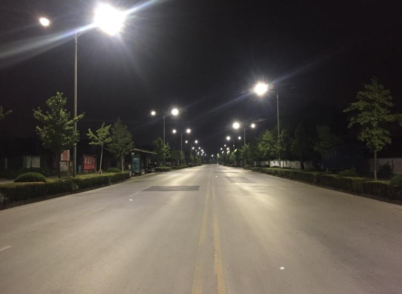 路灯,途径照明,途径照明灯,“下乡”,为村落途径,点亮宁静与方便,两重光
