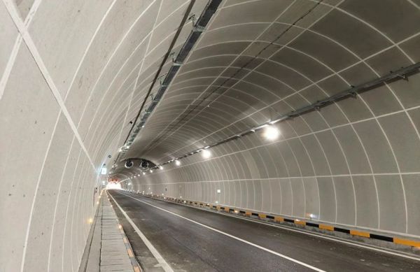 西藏重点高速地道,地道照明,地道灯,LED灯