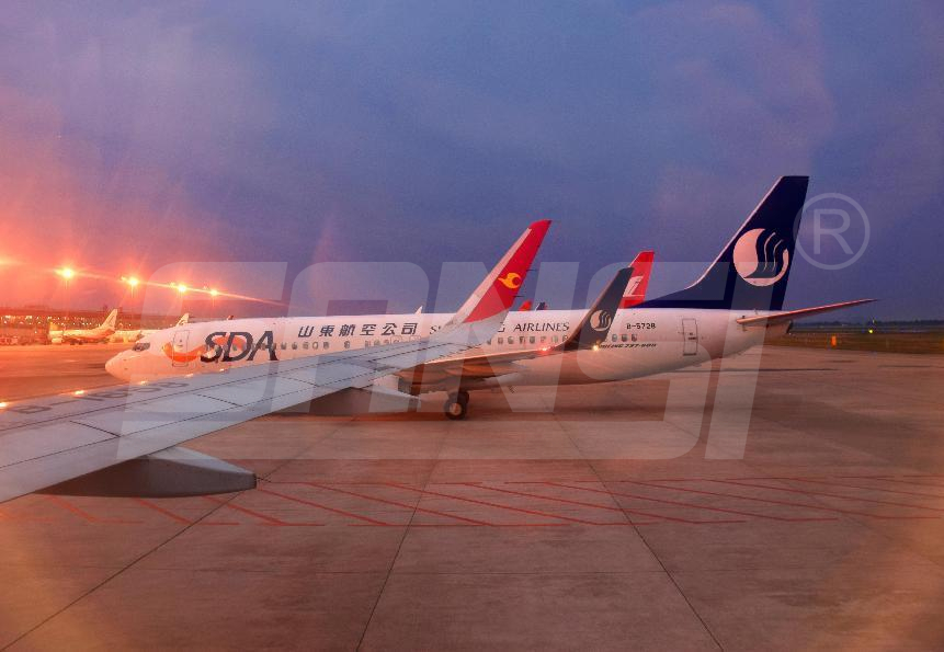 三思,机坪高杆灯,照亮天空,保障航空宁静,搭客出行