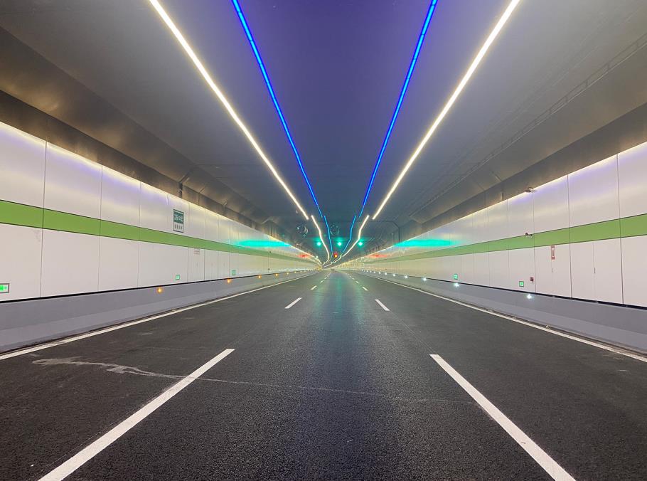 高速,公路,地道,接纳,自顺应,LED照明,照明体系