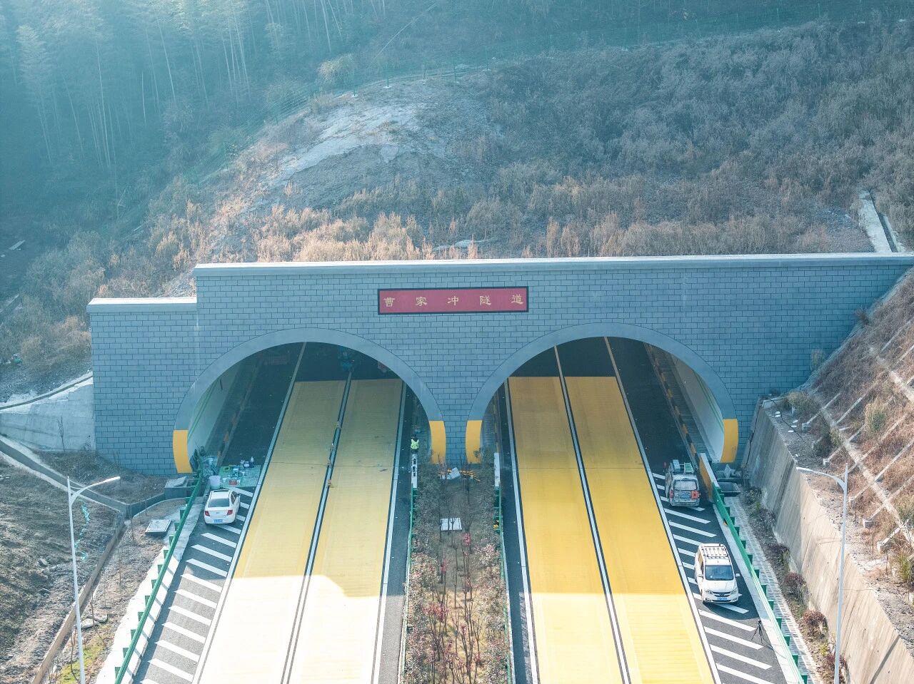 上海三思,赋能安徽和襄高速,铸就,聪明地道,宁静高效,新典型