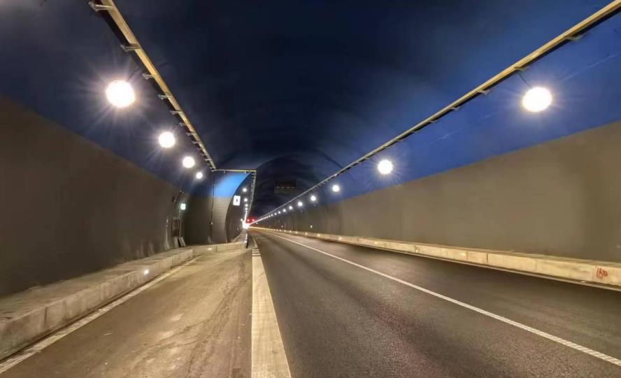 高铁地道灯,LED地道灯,LED照明,构建聪明交通,宁静网